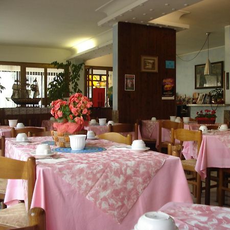 Hotel Primavera Desenzano del Garda Dış mekan fotoğraf