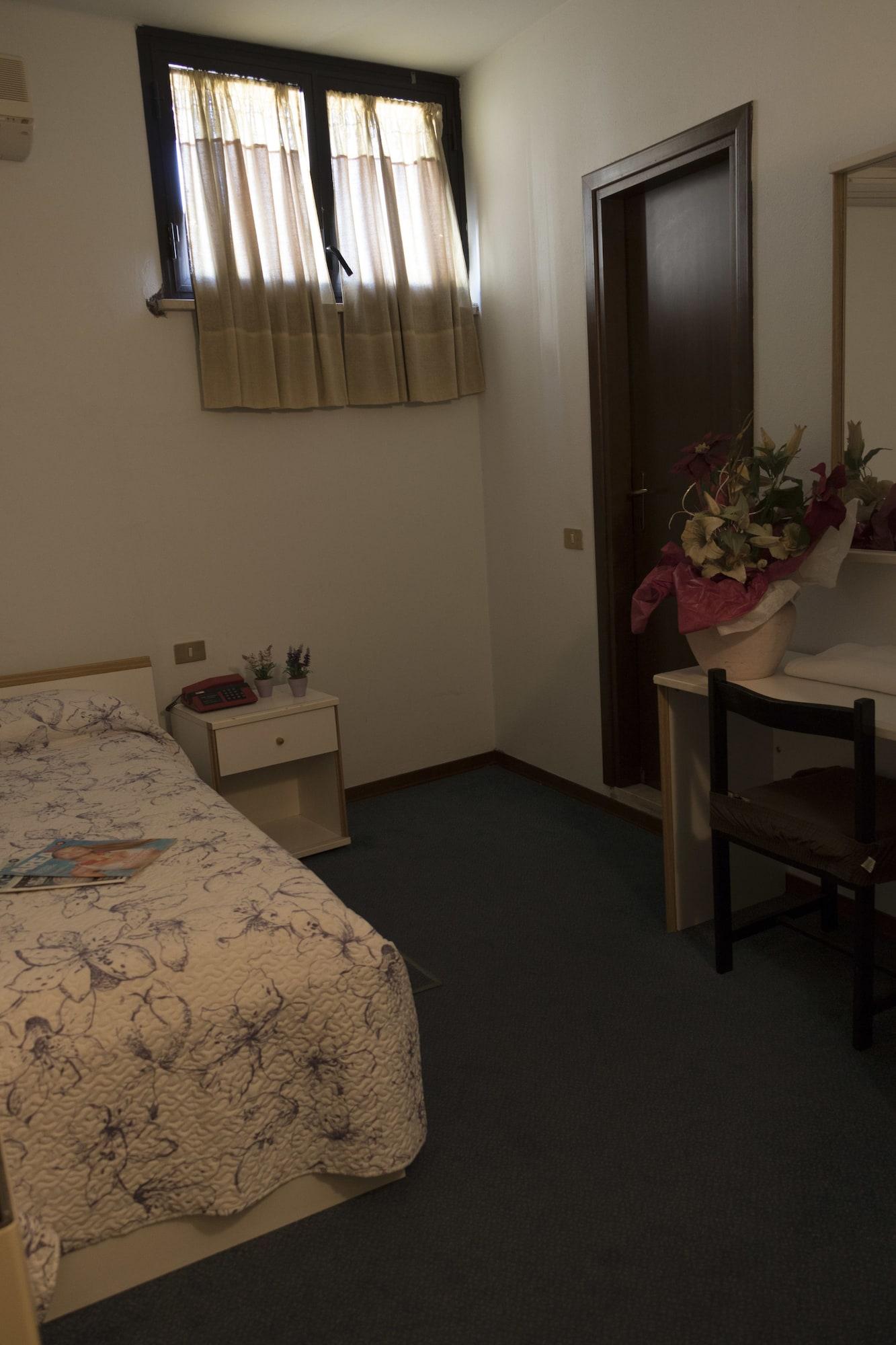 Hotel Primavera Desenzano del Garda Dış mekan fotoğraf