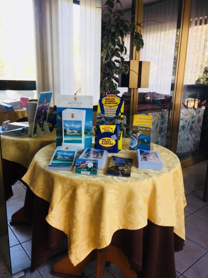 Hotel Primavera Desenzano del Garda Dış mekan fotoğraf