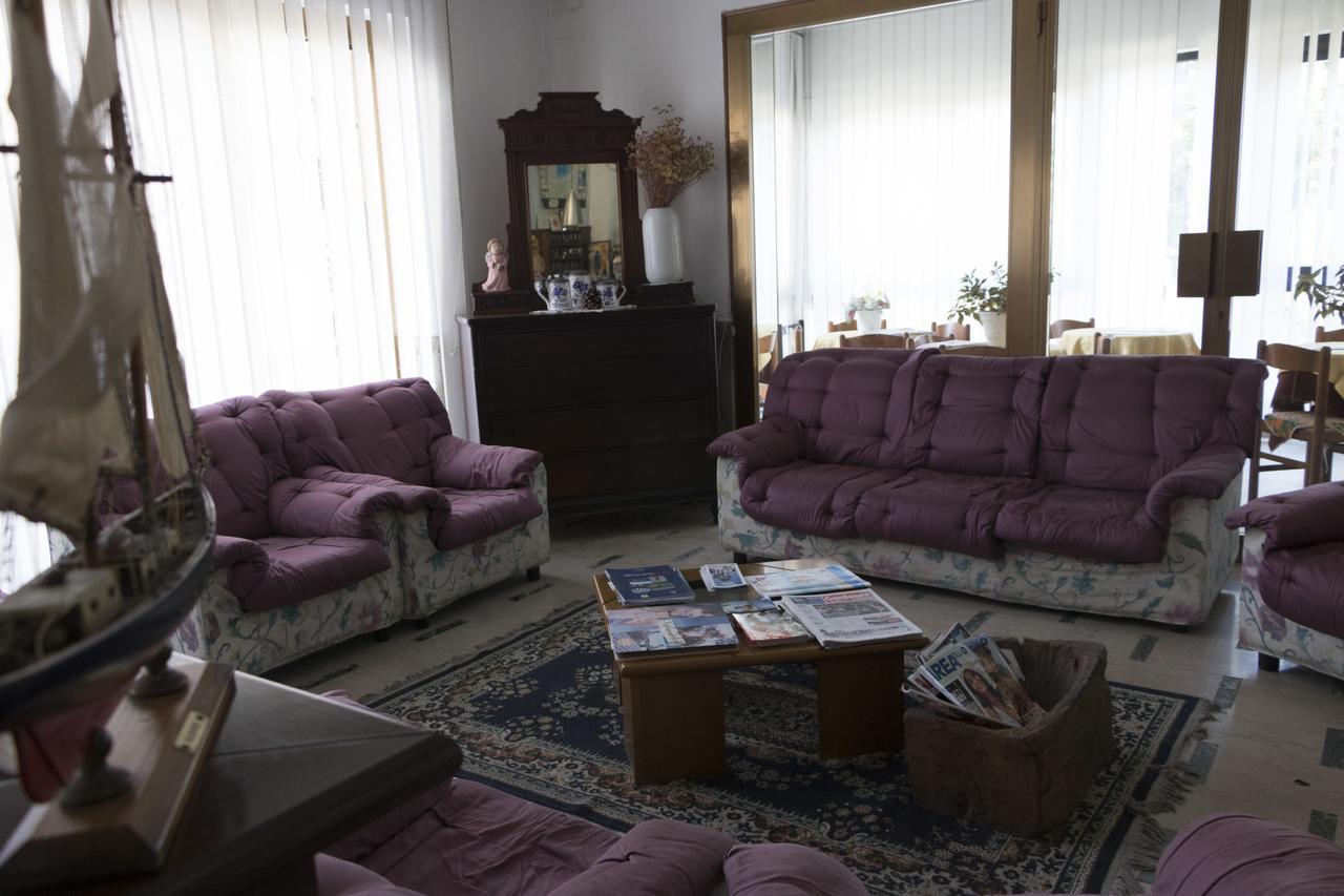Hotel Primavera Desenzano del Garda Dış mekan fotoğraf